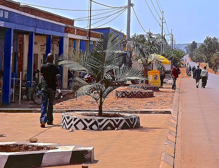 Town planters in eastern Rwanda/enclos*ure