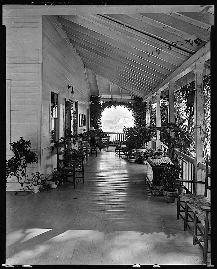 2ba Sherrill Inn, North Carolina, 1938, via Library of Congress