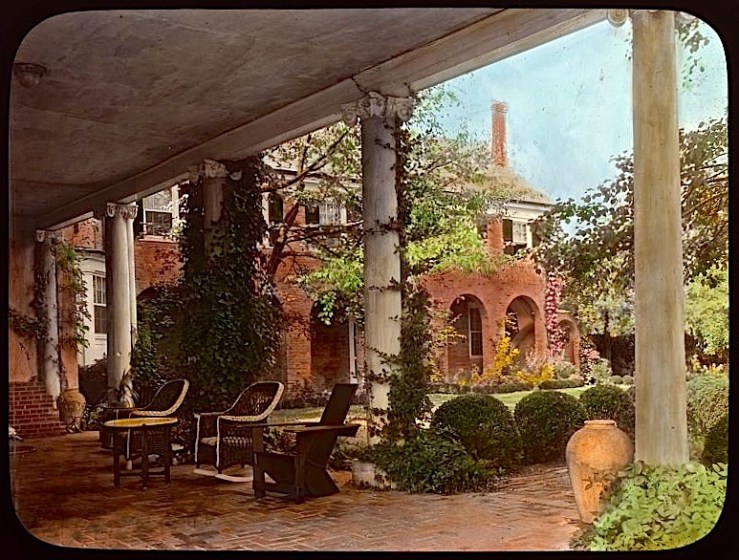 The Sunday porch/enclos*ure: Wellington, now River Farm, about 1931, Alexandria, VA, via Library of Congress.