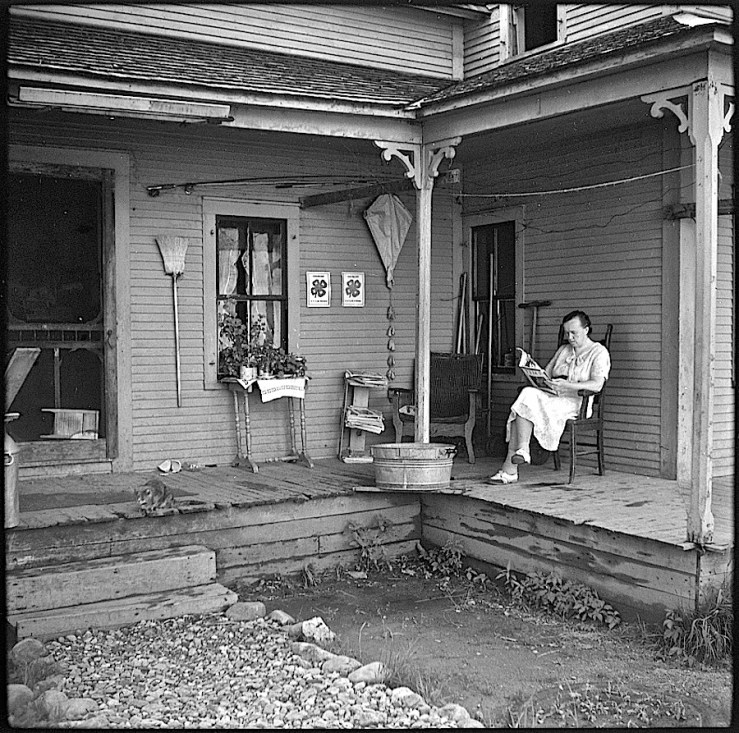 The Sunday porch/enclos*ure: Lincoln VT, 1940, by L. Rosskam, via Library of Congress