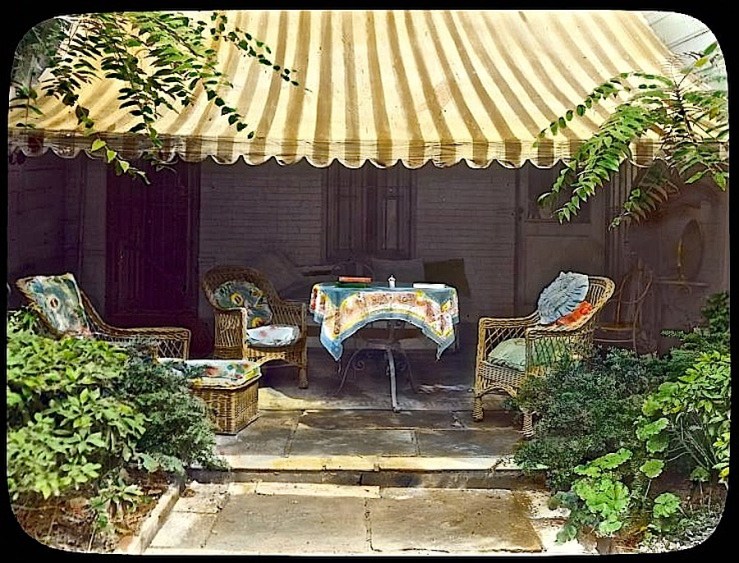 Murray house, 1922, NYC, by Frances B. Johnston, via Library of Congress