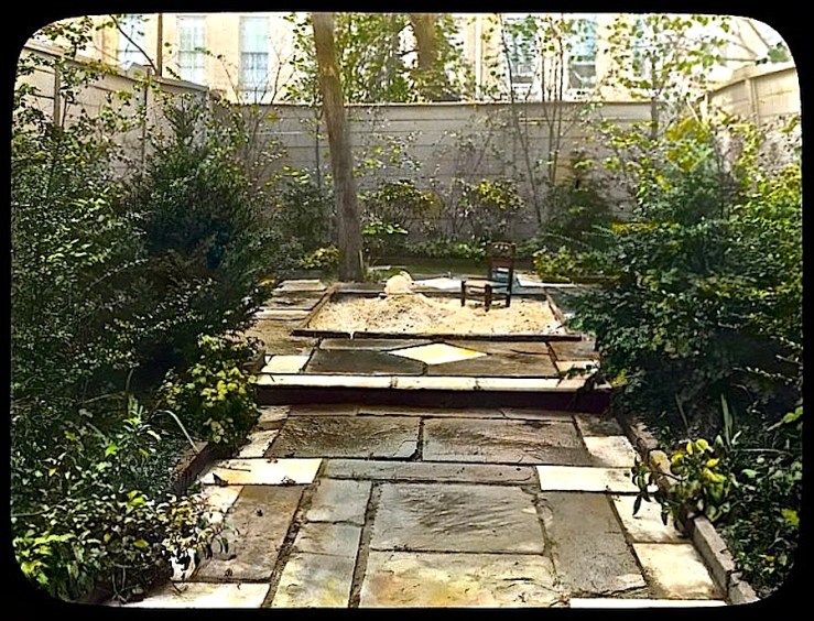 Murray house, 1922, NYC, by Frances B. Johnston, via Library of Congress