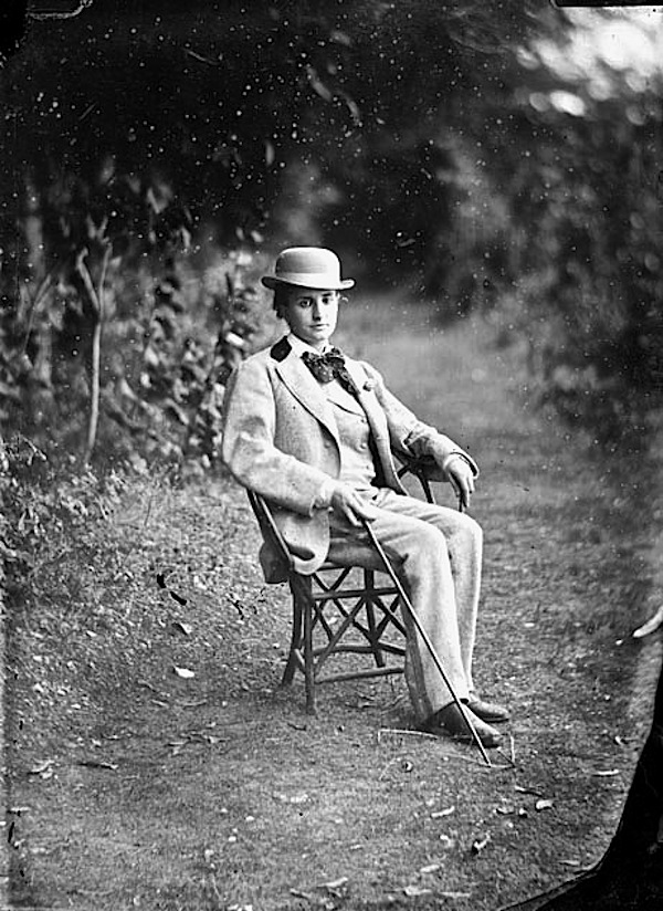 Trutat family on path, E. Trutat, Library of Toulouse, flickr