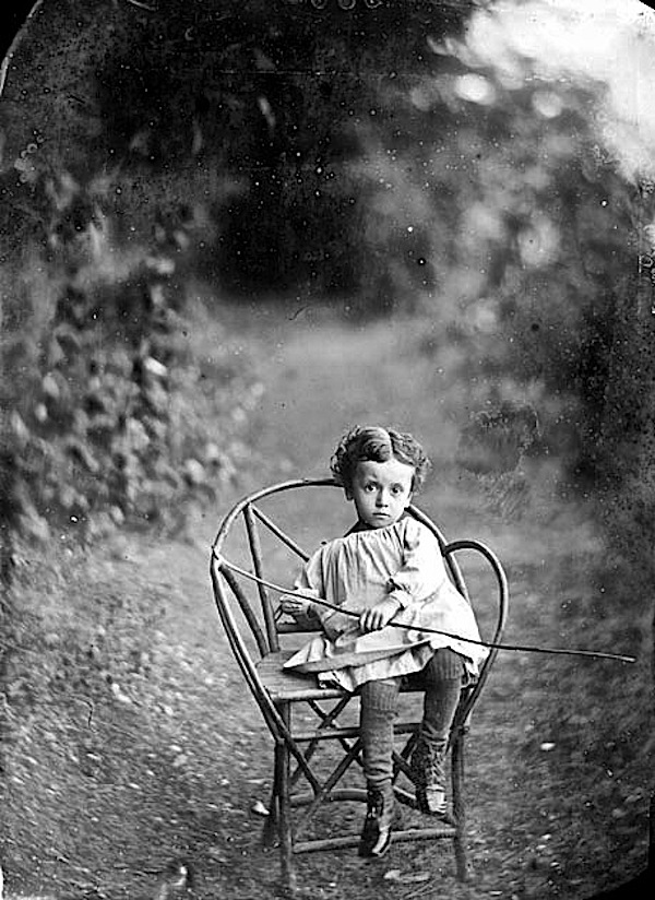 Trutat family on path, E. Trutat, Library of Toulouse, flickr