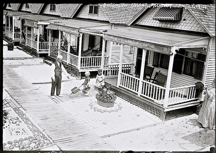 Bungalow front, Rockaway NY, via LoC