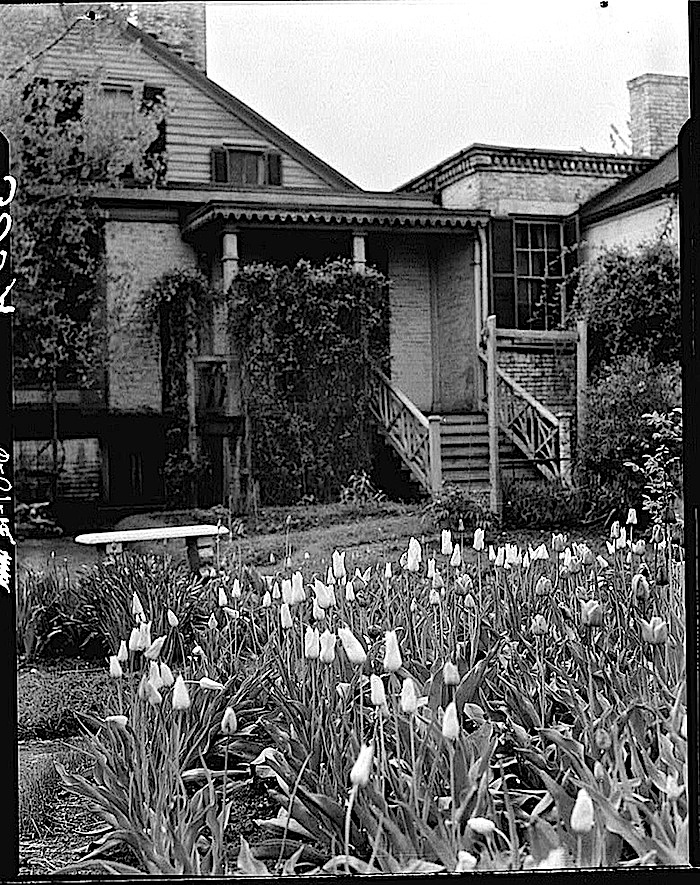 probably April 1934-The Sunday porch:enclos*ure-  J. B. Valle Hse, Mo., HABS, Library of Congress