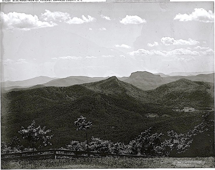 4 The Sunday porch:enclos*ure -- Lake Toxaway, c. 1902, Library of Congress