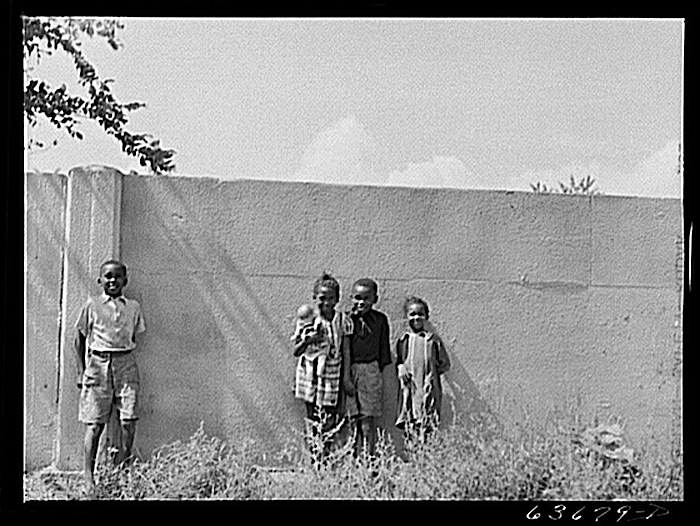 Detroit wall, 1941, J. Vachon, Library of Congress