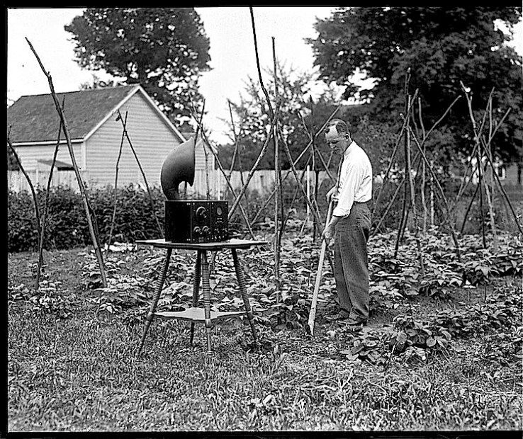 Hoeing garden w:music, Library of Congress