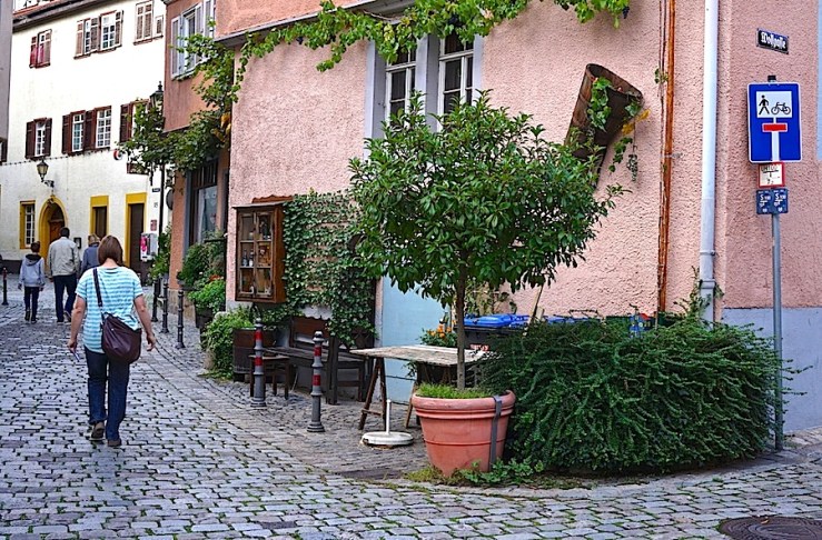 Esslingen, Germany, doorway, by enclos*ure