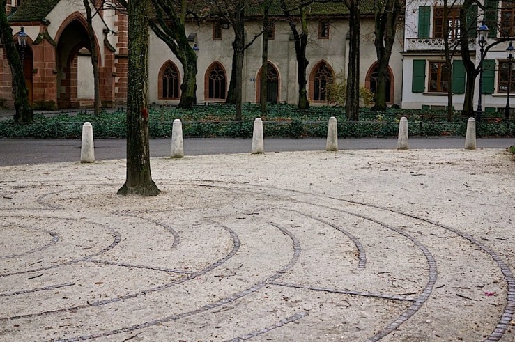 The labyrinth at Leonardskirchplatz, Basel, enclos*ure