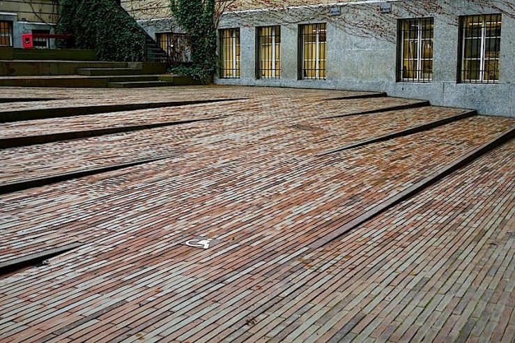 20 Museum of Culture, Basel, 2015, enclos*ure