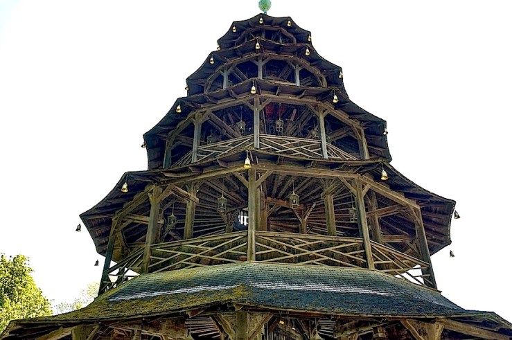 Chinese Tower detail, Munich, May 2016, enclos*ure