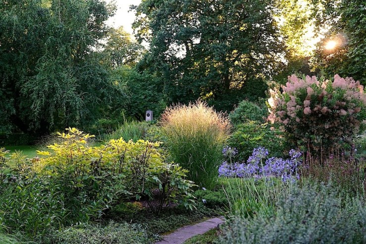 7a Hohenheim garden, Aug 23, 2016, enclos*ure