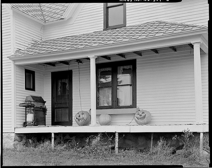 Halloween back porch, HABS, Library of Congress
