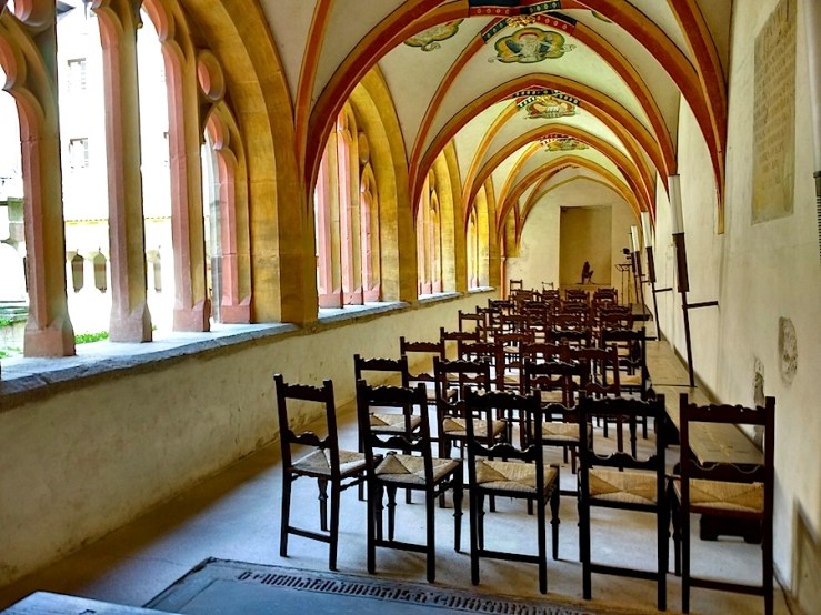 St. Pierre le Jeune 1, Strasbourg, Aug2016, by enclos*ure